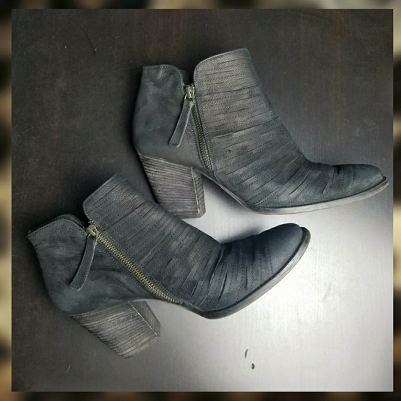Paul Green Shoes - Paul Green Black Malibu Sliced Zip Bootie Size 8.5